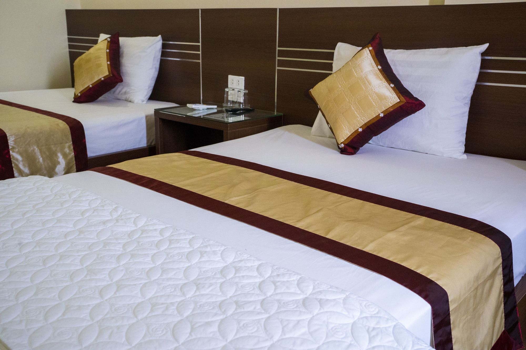 Phuong Trang Ha Long Hotel Ngoại thất bức ảnh